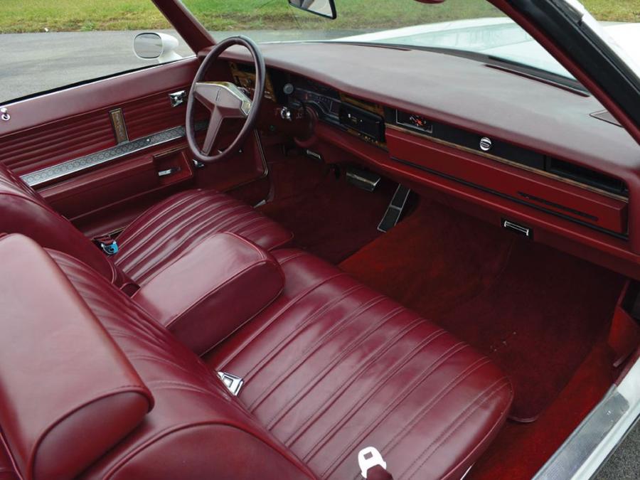  Oldsmobile Delta 88 Royale Convertible 1975 года  (фото 5 из 6)